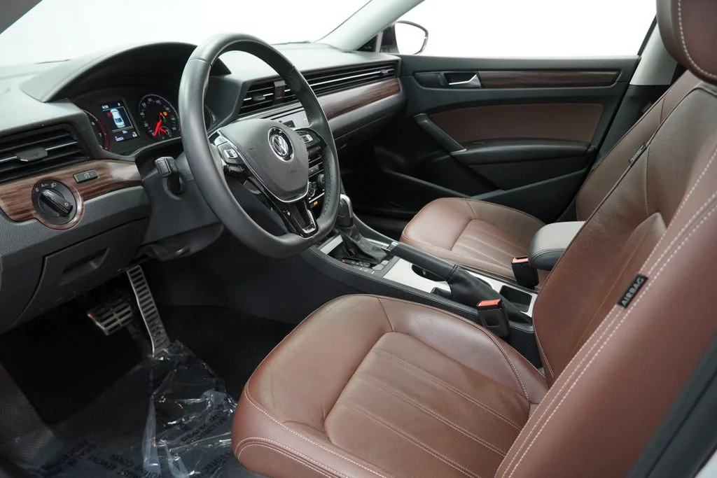 Used 2022 White Volkswagen 2.0T Limited Edition image 18