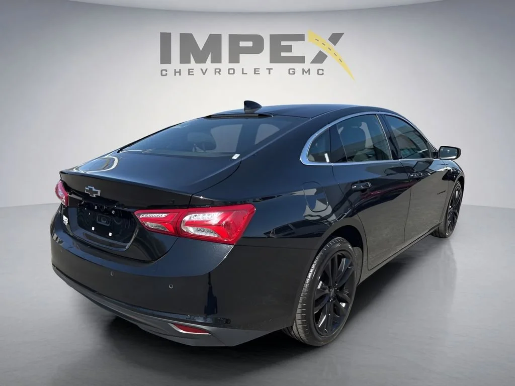 Used 2024 Mosaic Black Metallic Chevrolet 1LT image 5