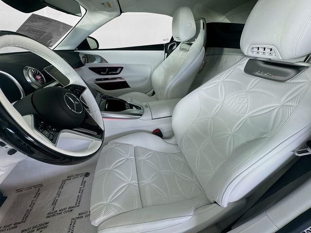 New 2026 MANUFAKTUR moonlight white magno (White Ambiance) Mercedes-Benz Maybach SL 680 image 21