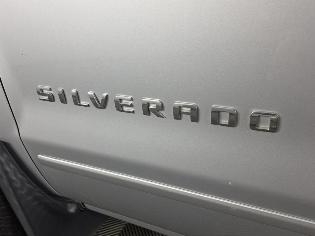 Used 2016 Silver Ice Metallic Chevrolet LT image 11