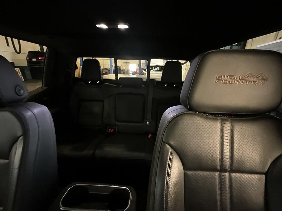Used 2022 Black Chevrolet High Country image 31