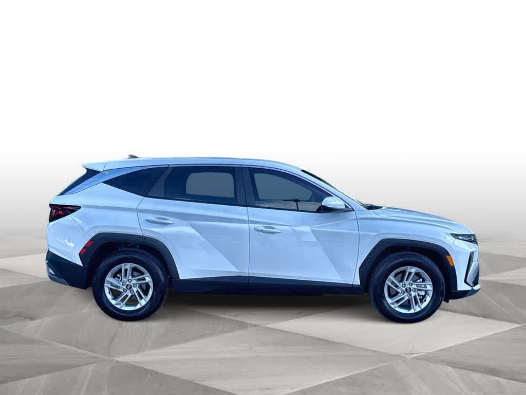 Used 2025 Serenity White Pearl Hyundai SE image 8