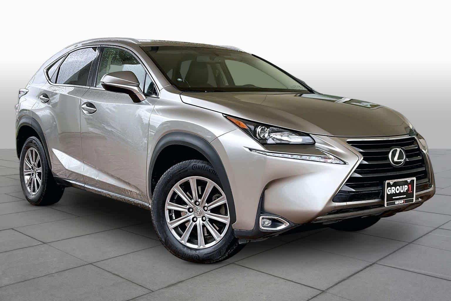 Used 2017 Atomic Silver Lexus  image 3