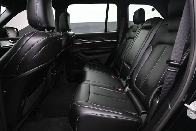 Used 2025 Black Jeep Limited 4x4 image 11