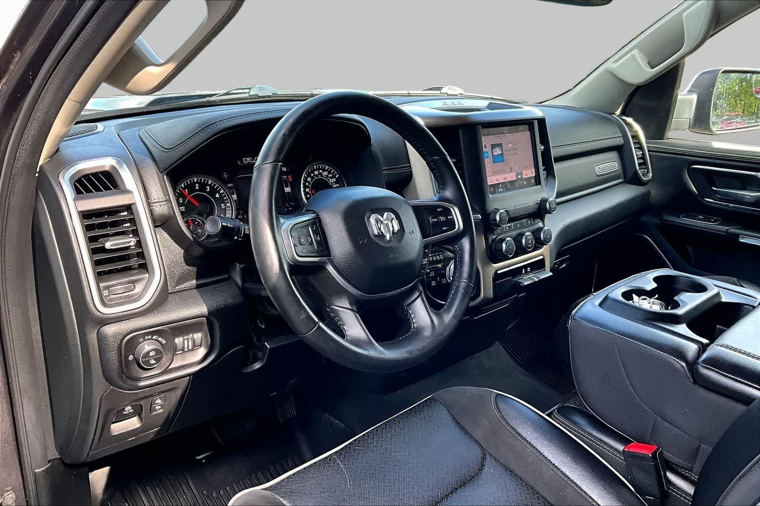 Used 2022 Granite Crystal Metallic Clearcoat Ram Laramie image 16