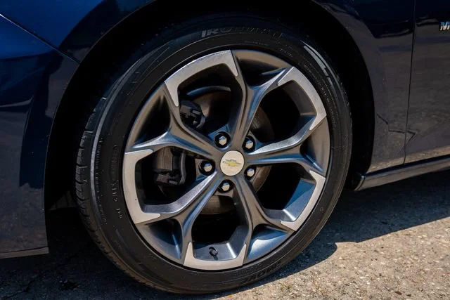 Used 2021 Northsky Blue Metallic Chevrolet LT image 14
