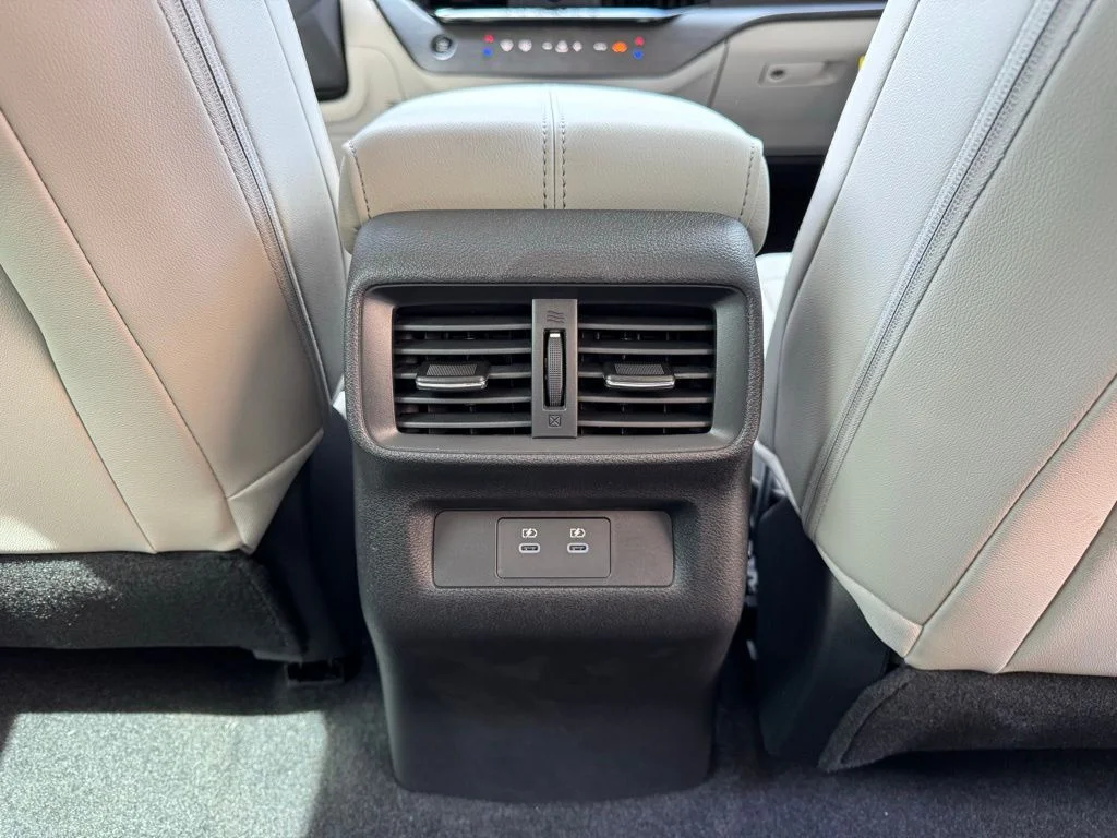 2025 Nissan Murano SV - Photo 23