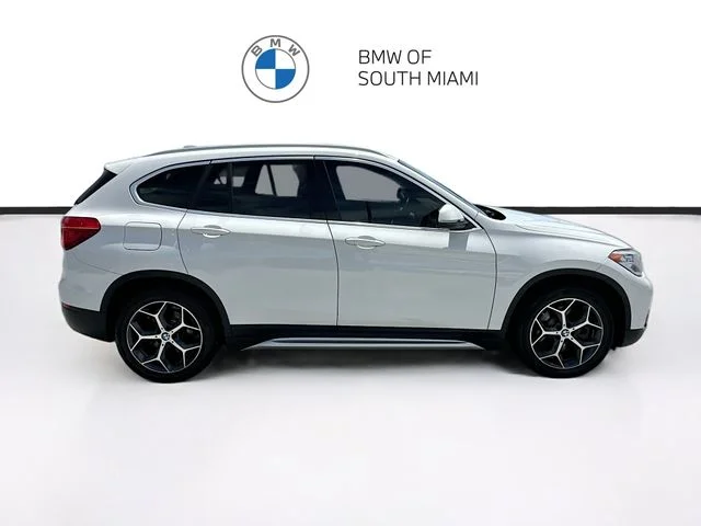Used 2019 White BMW sDrive28i image 8