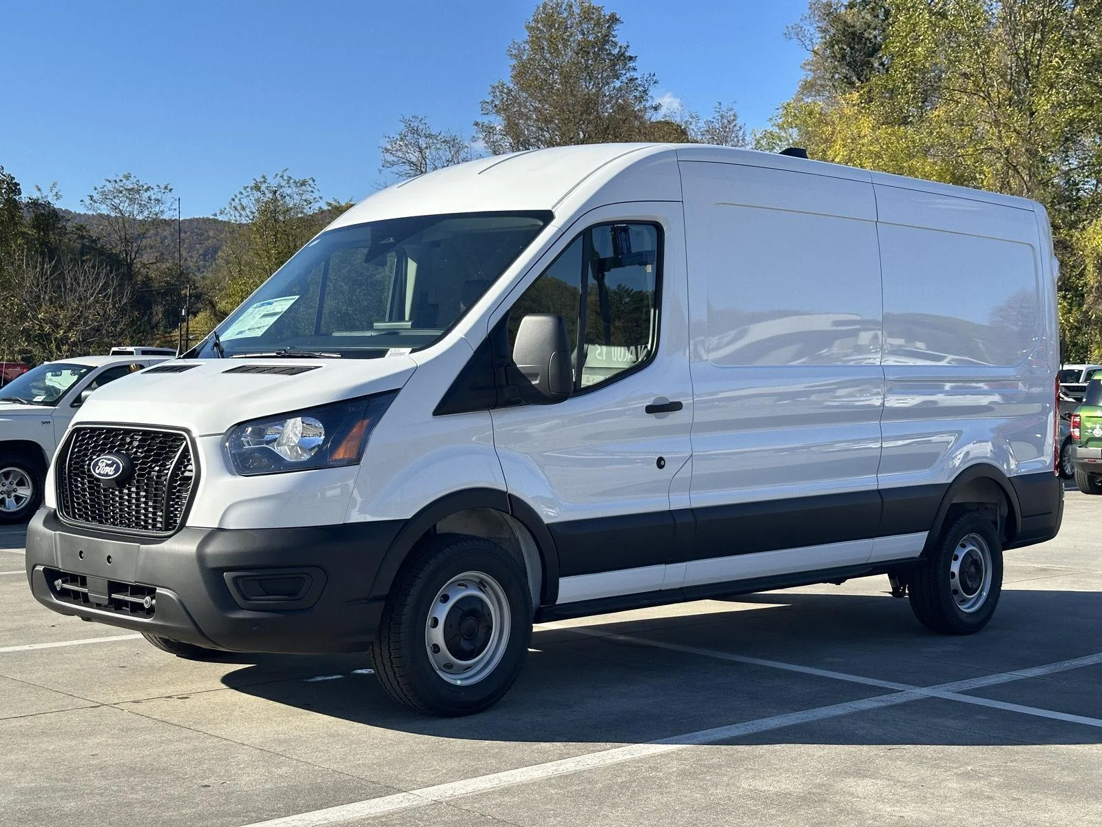 New 2026 Oxford White Ford  image 3