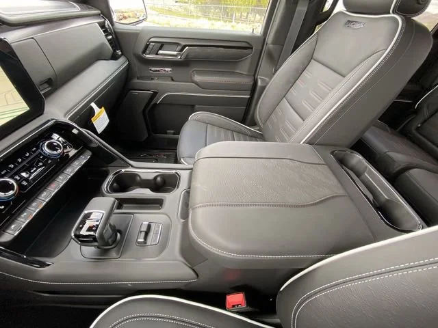 New 2026 Sterling Metallic GMC AT4X image 21