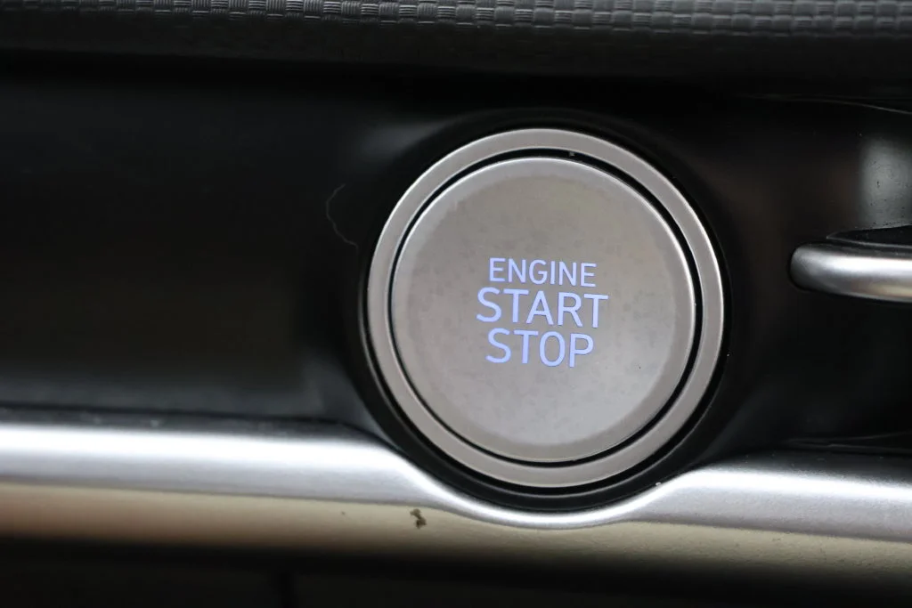 Used 2025 Shimmering Silver Hyundai SEL image 17