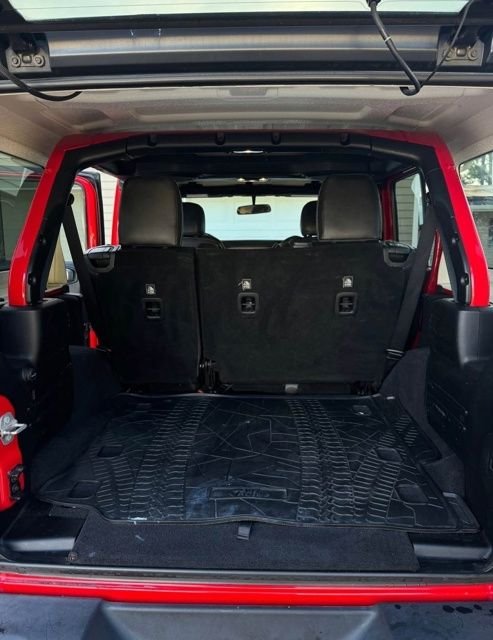 Used 2021 Red Jeep Unlimited Sport image 11