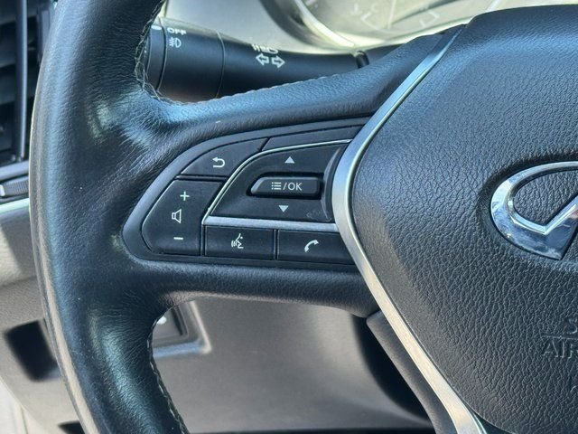 Used 2018 Gray INFINITI 3.0t LUXE image 17