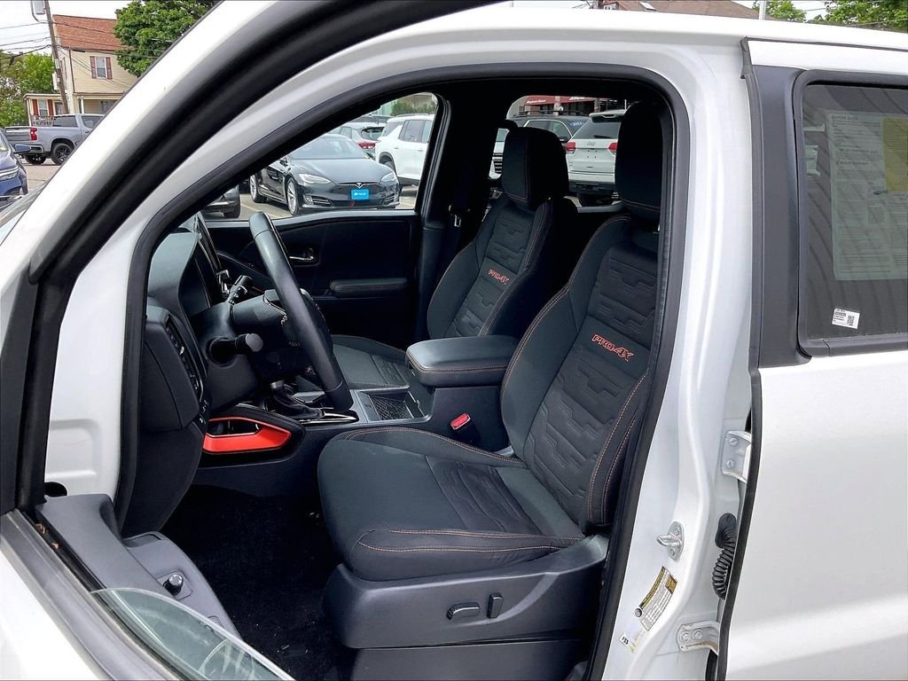 Used 2024 White Nissan PRO-4X image 10