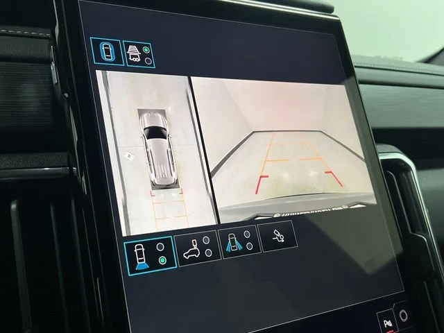 New 2026 Sterling Metallic GMC Elevation image 15