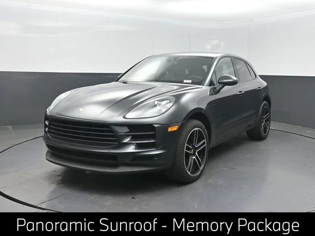 2020 Porsche Macan -'s photo