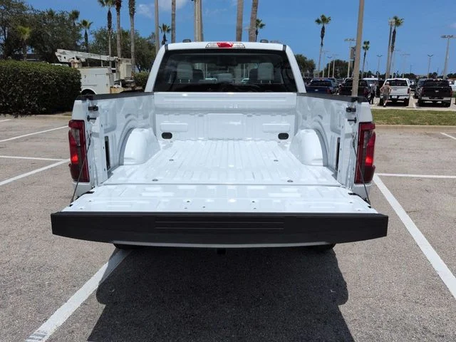 New 2026 Oxford White Ford XL image 13