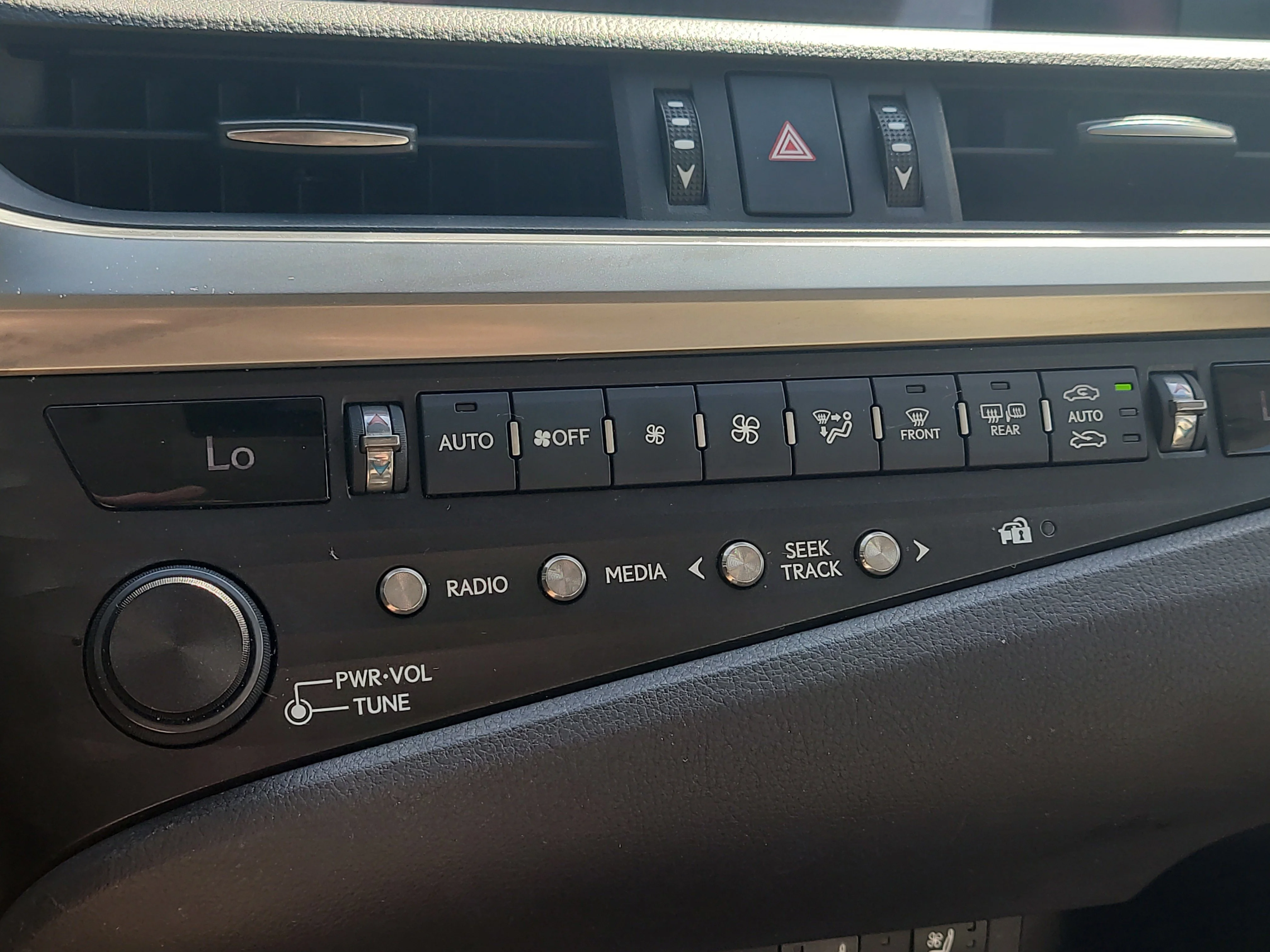 Used 2019 Silver Lexus ES 350 image 24