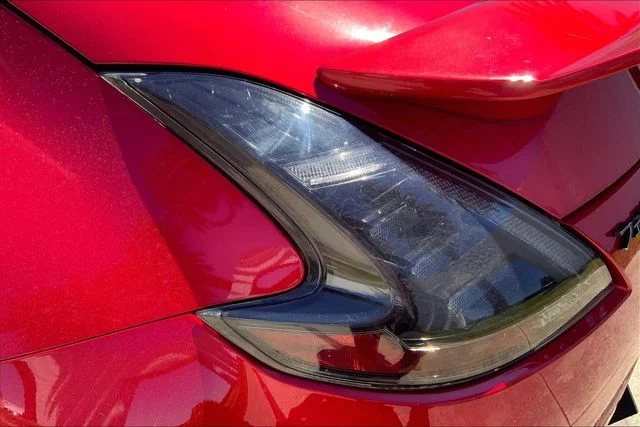 Used 2020 Passion Red Nissan Base image 25