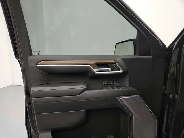 Used 2024 Black Chevrolet High Country image 32