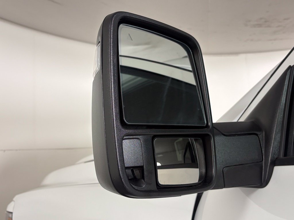 New 2027 Bright White Clear-Coat Paint RAM Laramie image 13