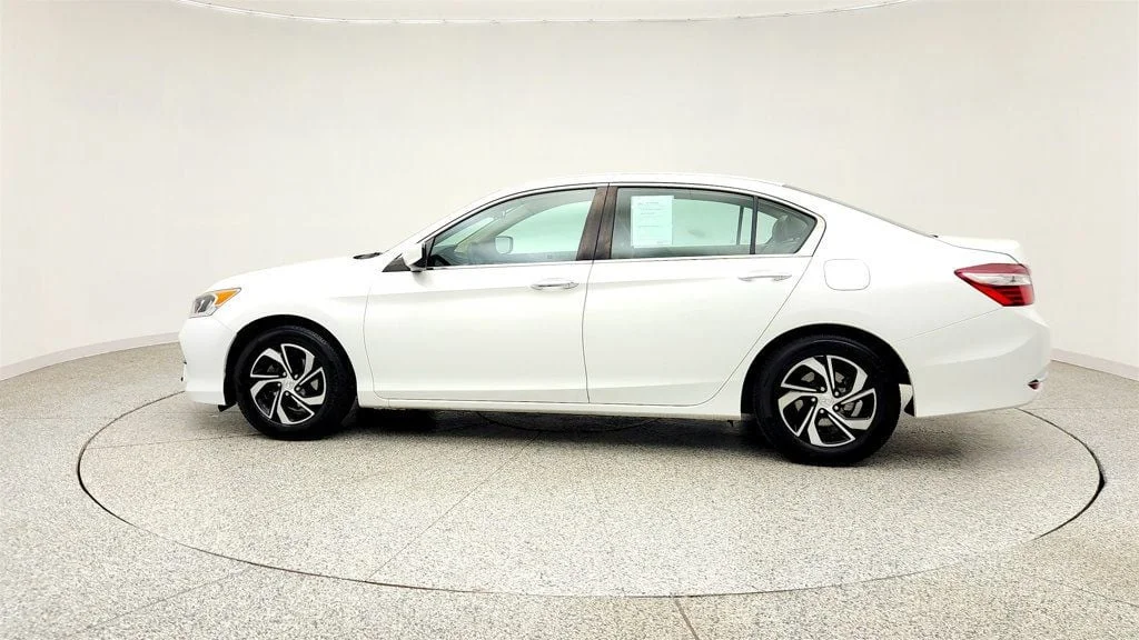 Used 2017 White Orchid Pearl Honda LX CVT image 8