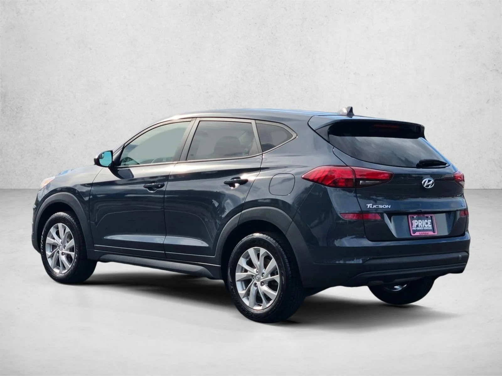 Used 2019 Dusk Blue Hyundai SE image 8