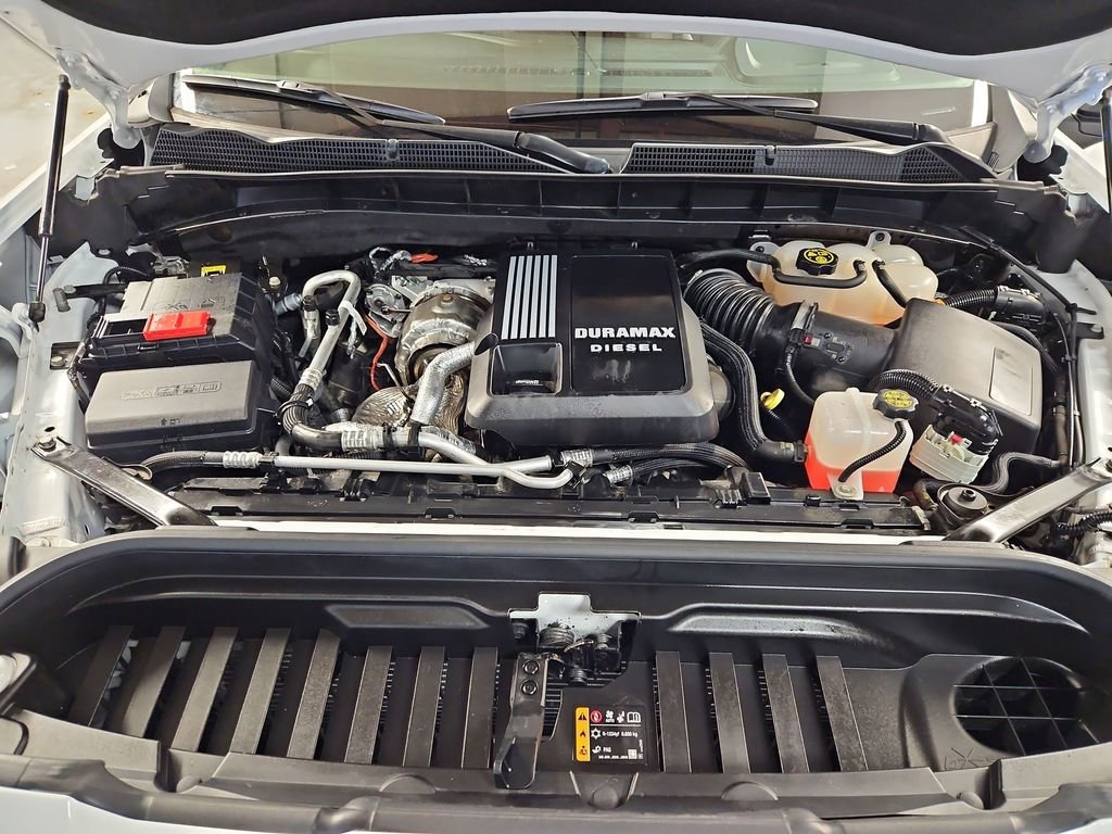 Used 2023 Summit White GMC Elevation image 10
