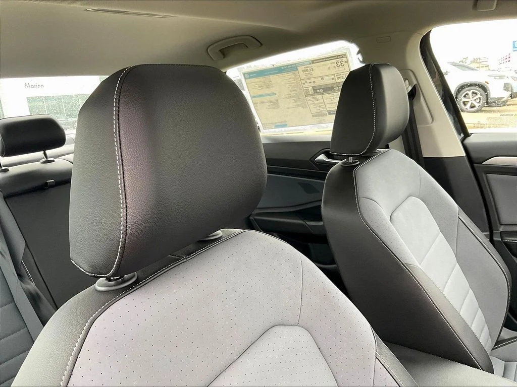 New 2026 Black Volkswagen 1.5T SE image 21