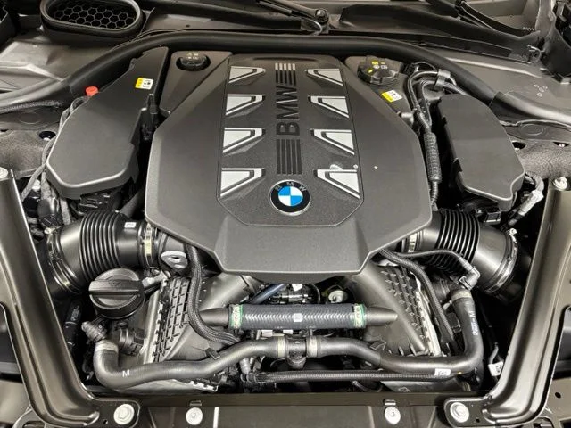 New 2026 Black BMW 760i xDrive image 17