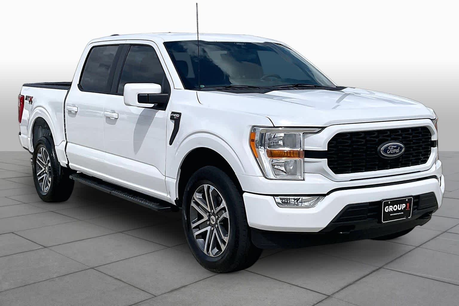 Used 2022 Oxford White Ford XL image 3