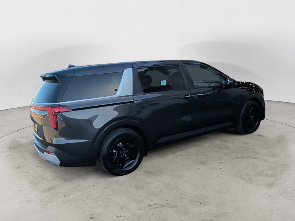 Certified Used 2025 Gray Kia LXS image 8