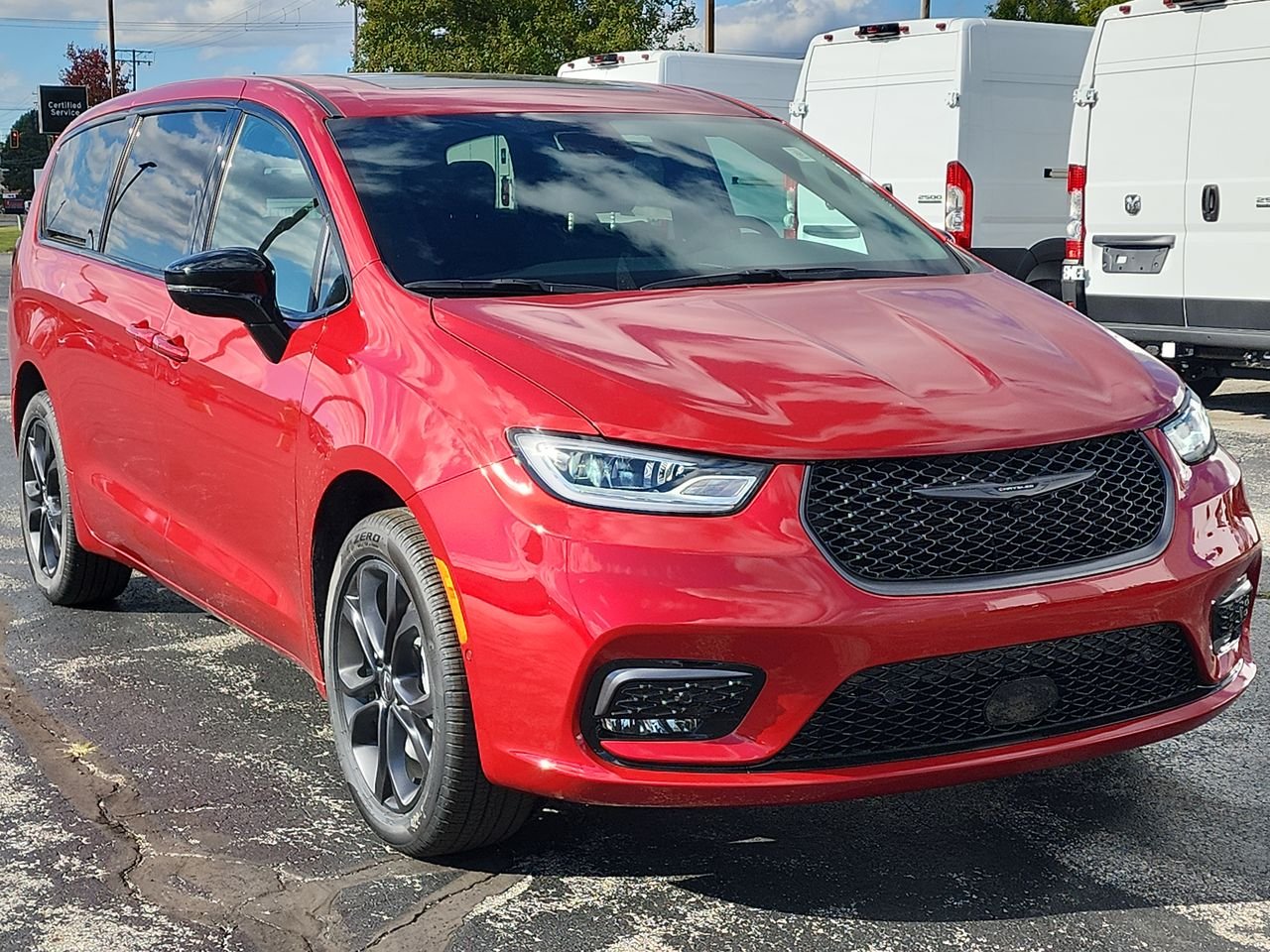 New 2026 Red Hot Pearl-Coat Exterior Paint Chrysler Select image 1