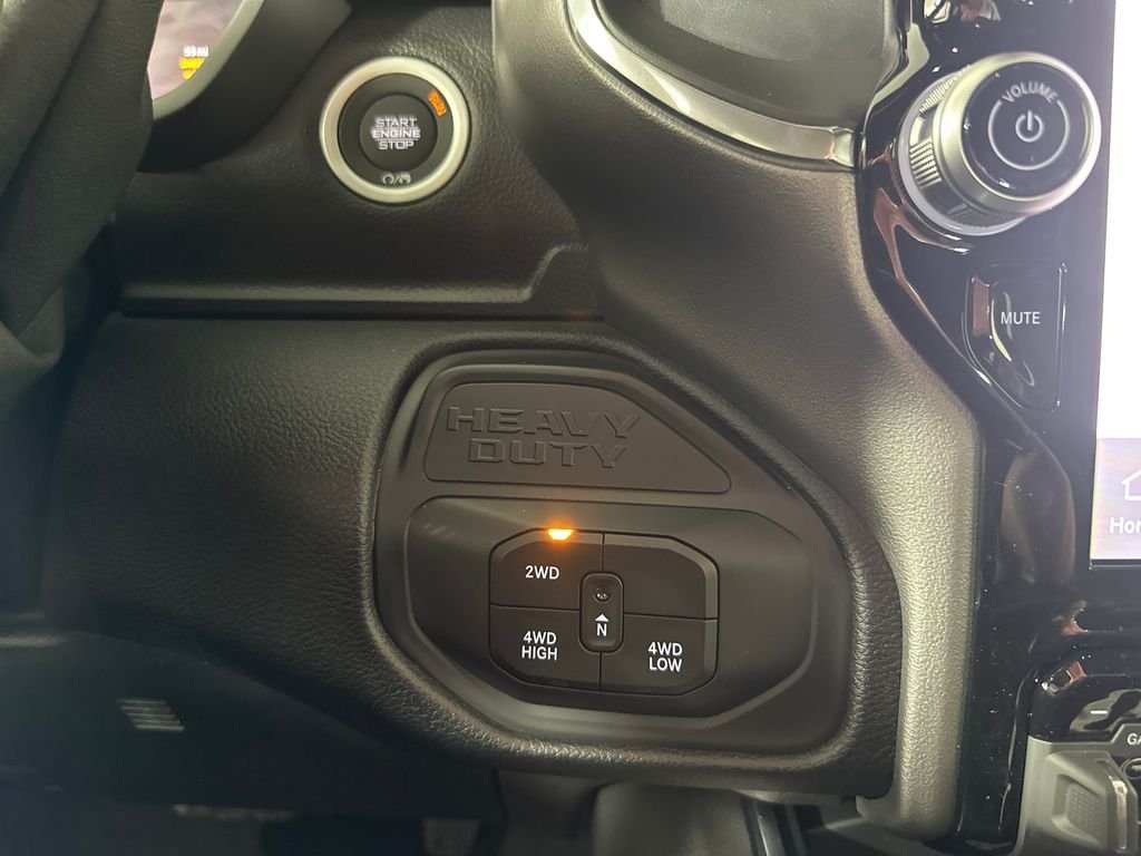 2026 RAM 2500 Laramie - Photo 17