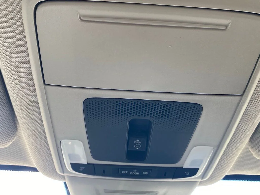 Used 2025 White Honda EX image 24