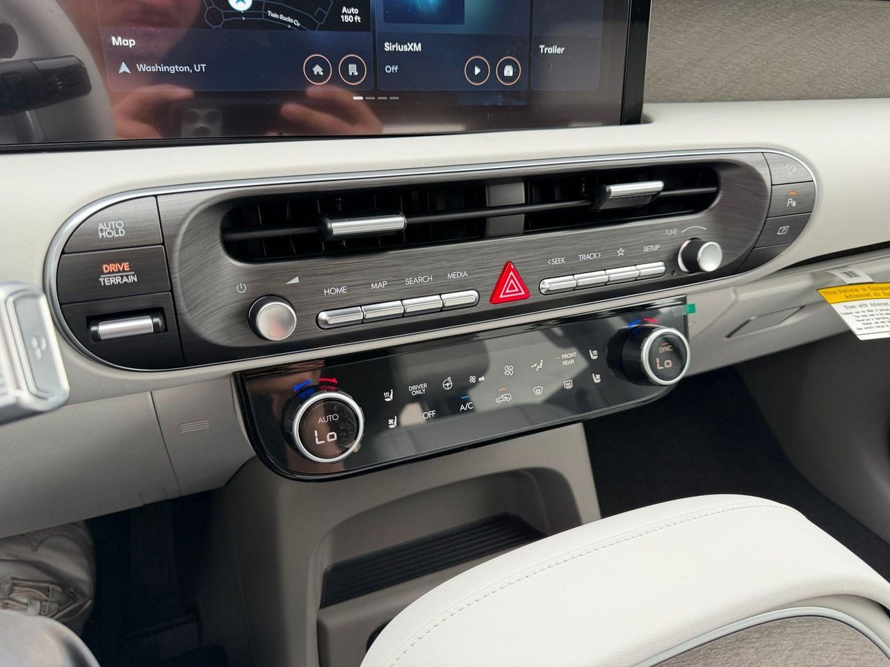 New 2027  Hyundai Limited image 27
