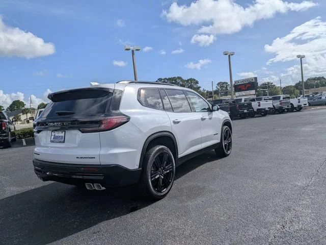 New 2027 Glacier White Tricoat GMC Elevation image 3