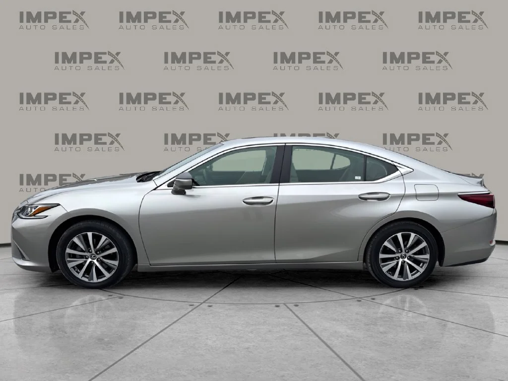 Used 2020 Silver Lexus 350 image 2