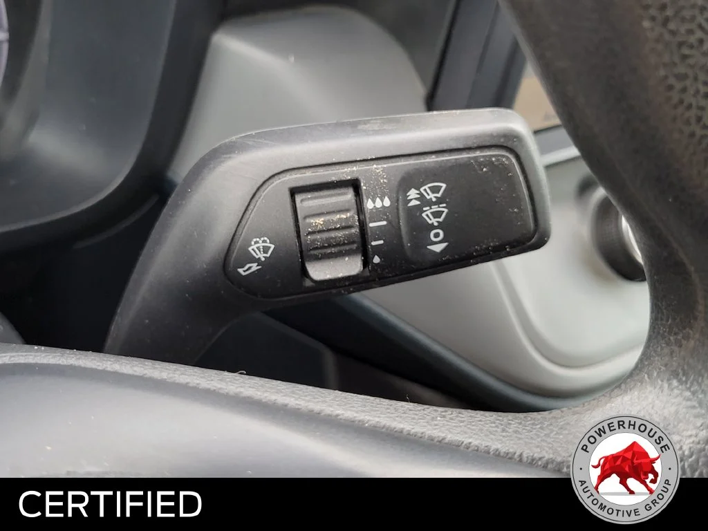 Used 2022 White Ford XL image 31
