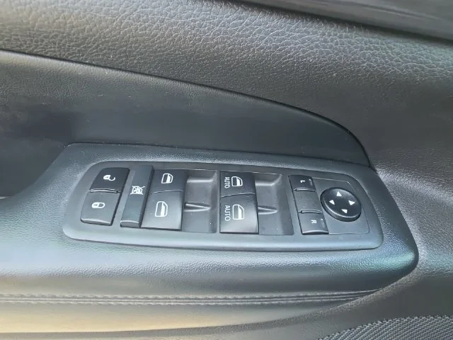 Used 2021 Gray Jeep Laredo X image 28