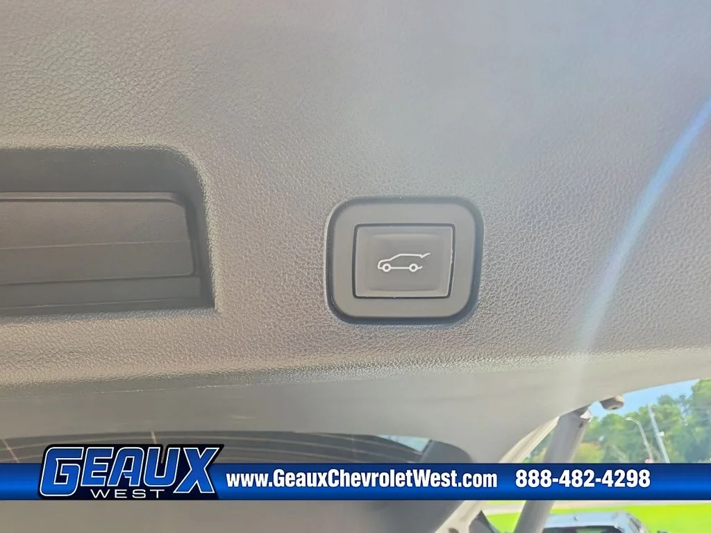 Used 2026 White Chevrolet LT image 31