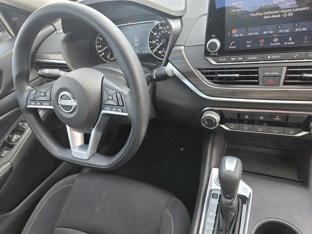 Used 2025 Brilliant Silver Metallic Nissan SV image 34
