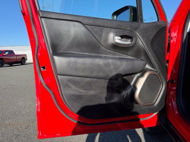Used 2023 Colorado Red Clearcoat Jeep Upland image 25