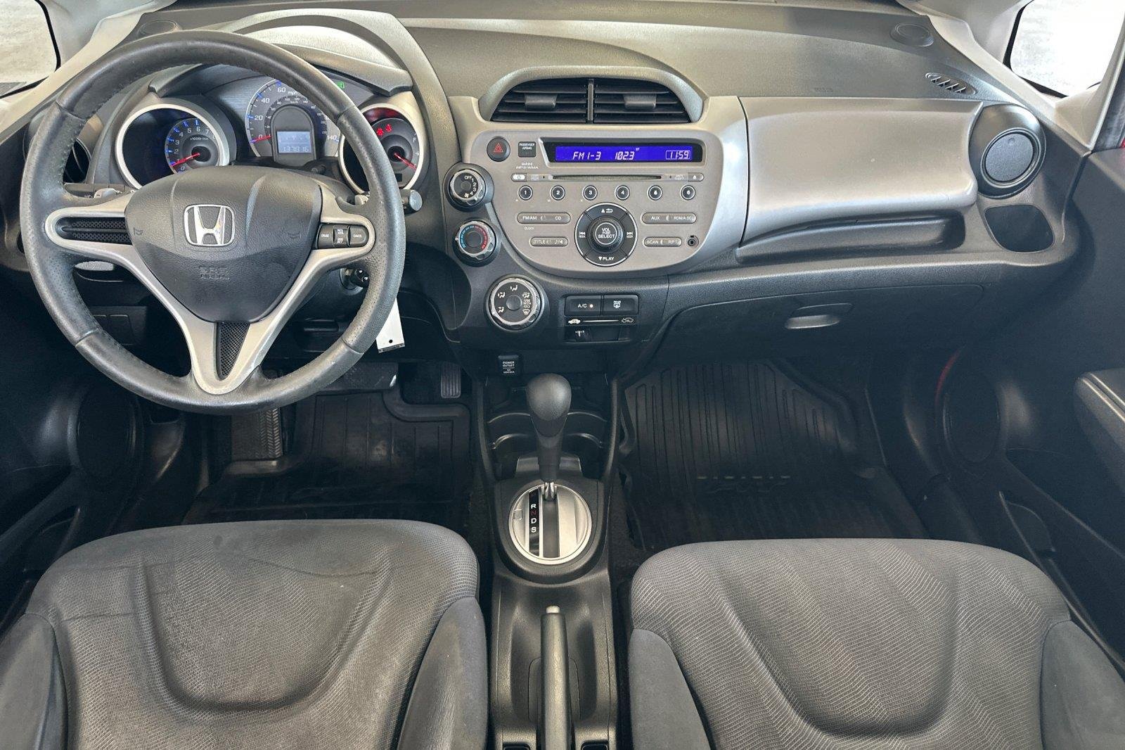 Used 2009 Milano Red Honda Sport image 13