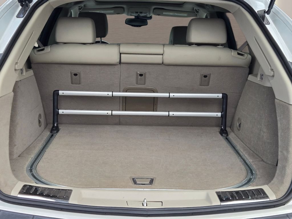 Used 2015 White Cadillac Luxury image 12