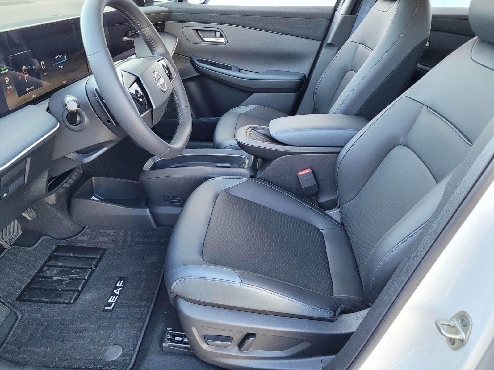 2026 Nissan LEAF SV+ - Photo 9