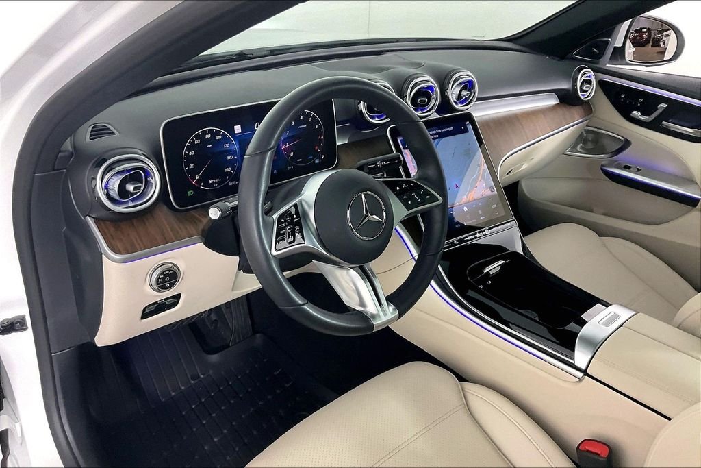 Used 2026  Mercedes-Benz C 300 image 11