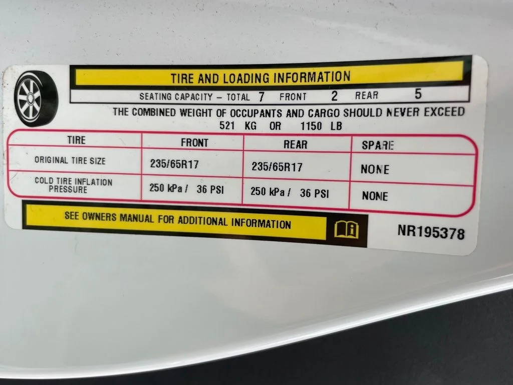 Used 2022 Bright White Clearcoat Chrysler Touring L image 36