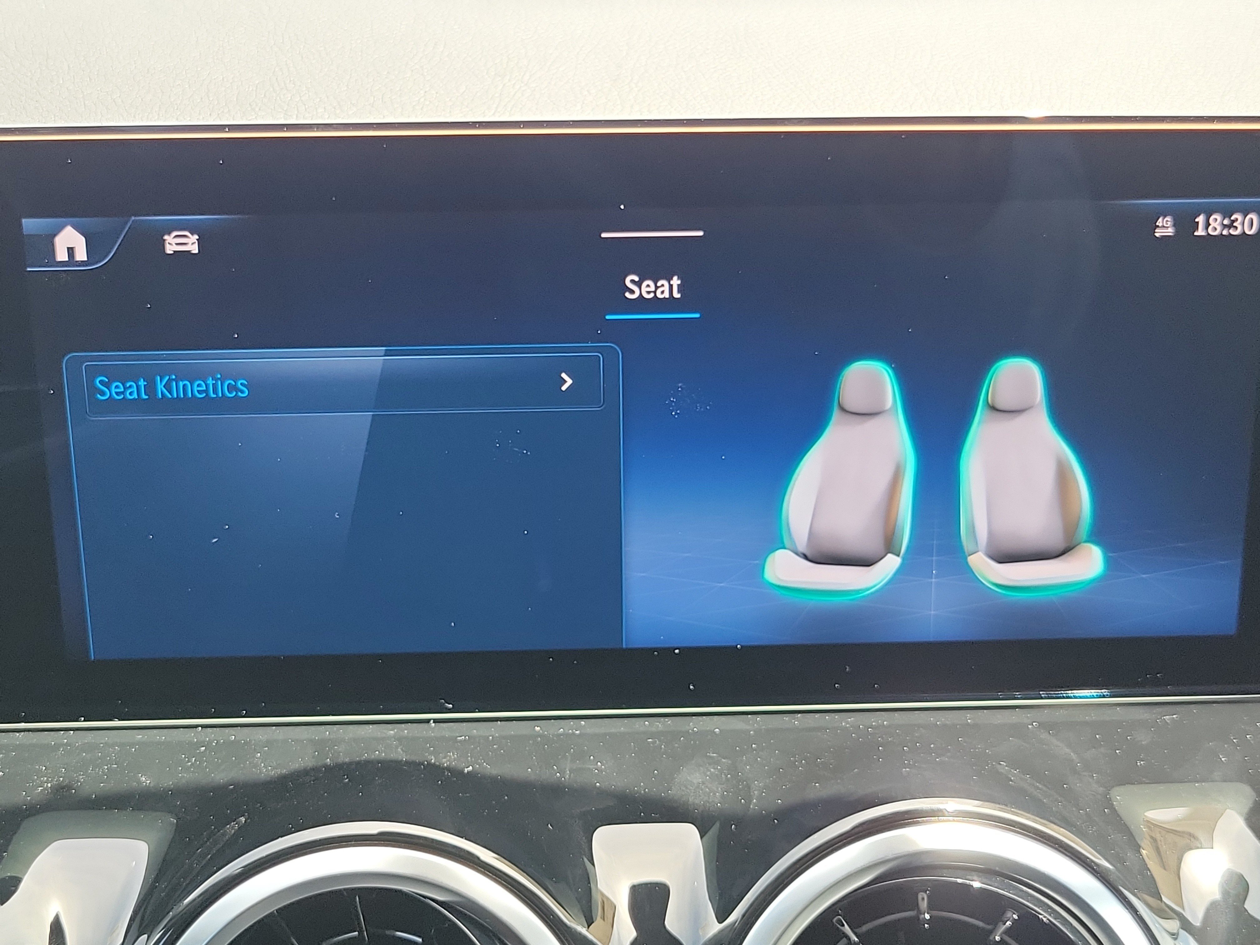 New 2026 Mountain Grey Metallic Mercedes-Benz GLA 250 image 45