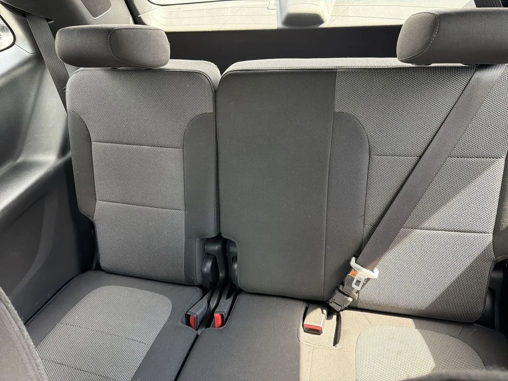 Used 2023 Gray Chevrolet LT image 28